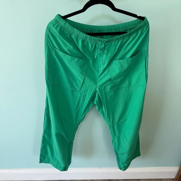 Free People Movement Fly By Night Kelly Green Water Resistant Size M Hiking - Picture 11 of 15